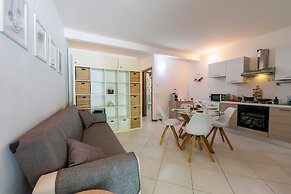 Perla del Lago Near the Beach