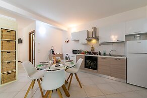 Perla del Lago Near the Beach