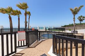 Puerta Del Mar Beachfront And Pool