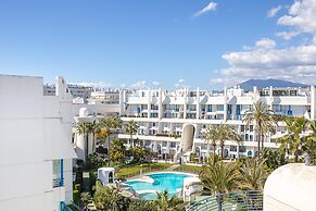 Marbella Pool House Ph77 on sea Shore