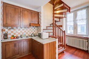 La Torre In The Center Of Town