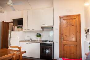Topaz Apt City Center