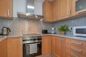 Sunset Sunshine Pool and Golf