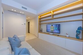 Mina Apartment 100m From Sea