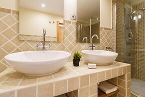 Sunset Seaview Corner With Pool