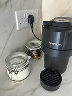 Limassol Urban Beach Retreat- 500m From the Beach