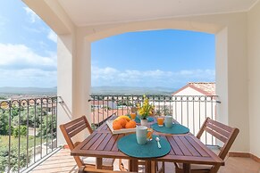 Nicole House With Stunning View And Pool