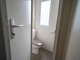 Well-maintained Chalet Near Amsterdam