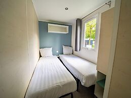 Well-maintained Chalet Near Amsterdam