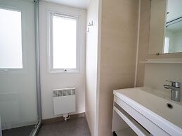 Well-maintained Chalet Near Amsterdam