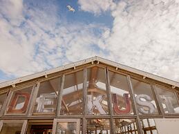 Beautifully Situated Holiday Home on the North Sea Beach of Wijk aan Z