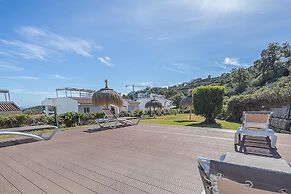 Apt Mairena Forest sea View Pool