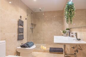 Apt Mairena Forest sea View Pool