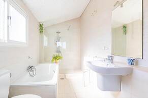 Bahia Dorada Complete Villa