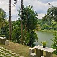 Kandy Rivers Edge Nature Resort
