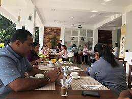 Kandy Rivers Edge Nature Resort