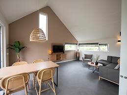 Detached Villa With two Bathrooms