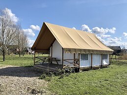 Nice Tent Lodge With Veranda