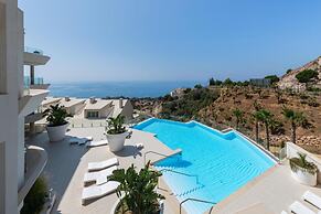 Benalmadena Luxury 4 Bed Apartment Jacuzzi