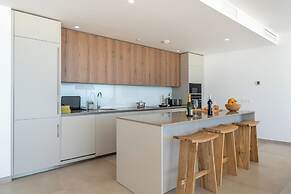 Benalmadena Luxury 4 Bed Apartment Jacuzzi