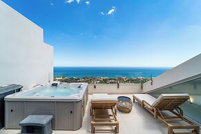 Benalmadena Luxury 4 Bed Apartment Jacuzzi