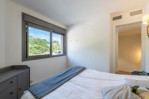 Inviting 3-bed House in Mijas