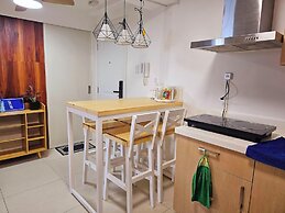 Acellyne's Suites at The Residences