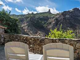 House Sleeps6-parking-garden-pool in Summer-pet