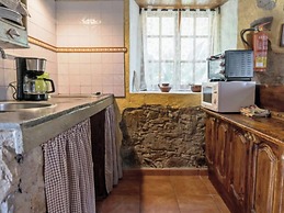 House Sleeps6-parking-garden-pool in Summer-pet