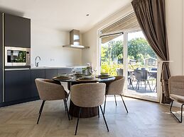 Chalet With a Bath tub