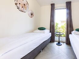 Chalet With a Bath tub