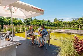 Modern Holiday Home 600 m From the sea