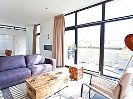 Modern Holiday Home 600 m From the sea