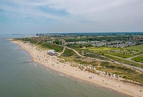 Modern Holiday Home 600 m From the sea