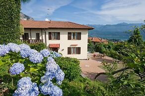 The Cottage on the Lake