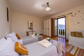 The Cottage on the Lake