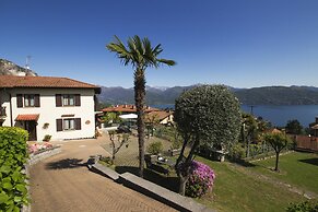 The Cottage on the Lake