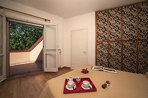 Rododendro Rosso in Ispra