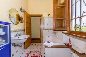 Villa Pallina With Pool