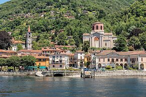 Va Pensiero sul Lago Stunning View