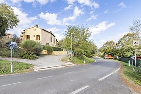 Tuscan Sun With Shared Pool