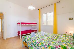 Villa Marzia With Garden and Near the sea