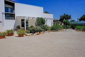 Villa Marzia With Garden and Near the sea
