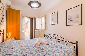 Villa Marzia With Garden and Near the sea