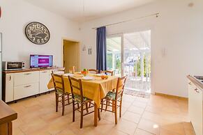 Villa Marzia With Garden and Near the sea