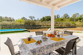 White Villa With Swimming Pool