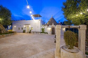 Rebea Trulli Home With Pool Fasano