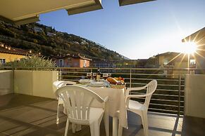 Torbole Relax Pool Balcony Apartment
