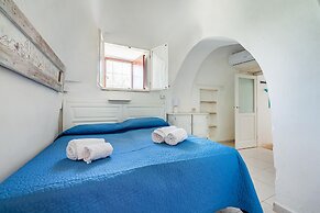 Trulli Degli Ulivi With Pool