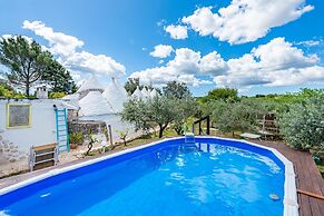 Trulli Degli Ulivi With Pool